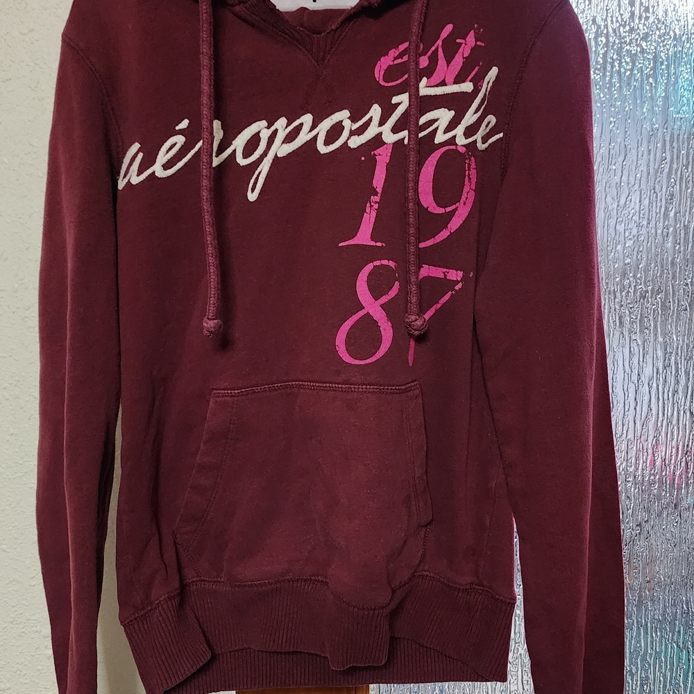 Aeropostale Women's Maroon Hoodie with Pink Accents